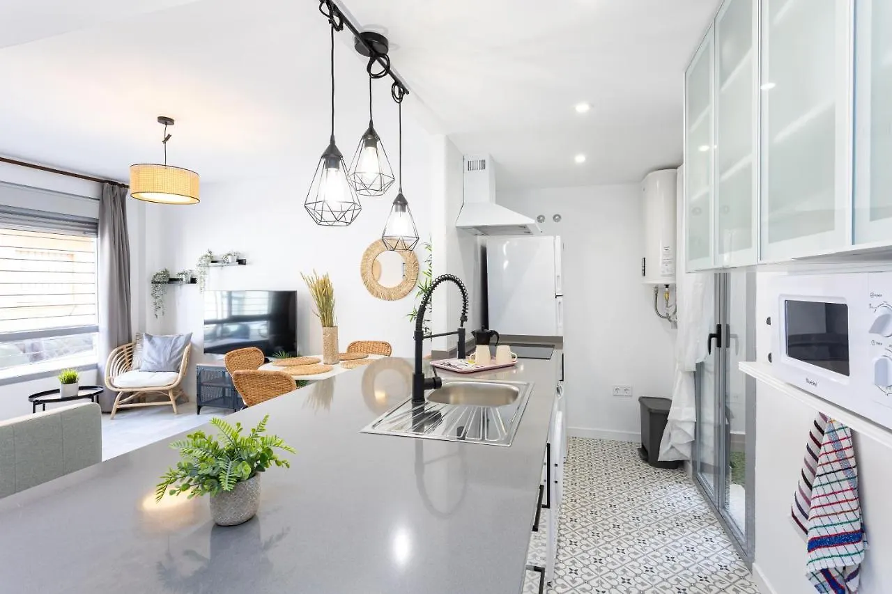Holidays2Malaga Olletas 2 Bedrooms & 2 Bathrooms With Patio 0*, Malaga Spain