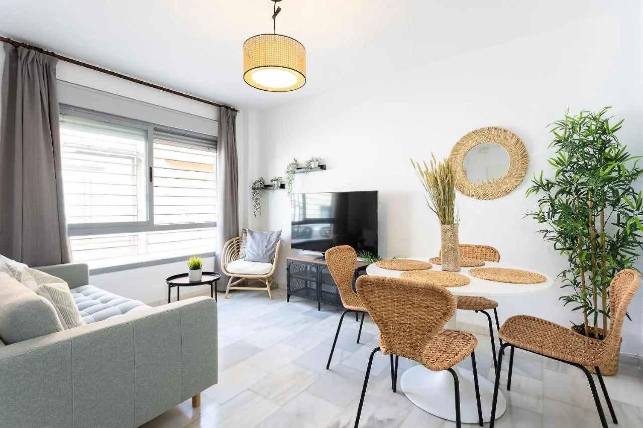 Holidays2Malaga Olletas 2 Bedrooms & 2 Bathrooms With Patio Apartment