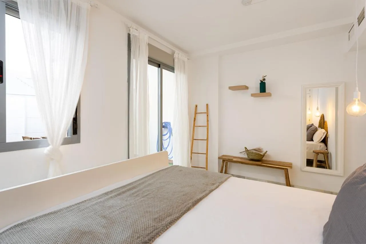 Holidays2Malaga Olletas 2 Bedrooms & 2 Bathrooms With Patio Malaga